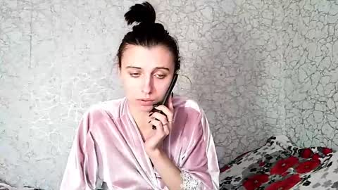 Snapshot of lanabeils chatting on December 19, 8:43 am Lana online show from December 19, 8:43 am