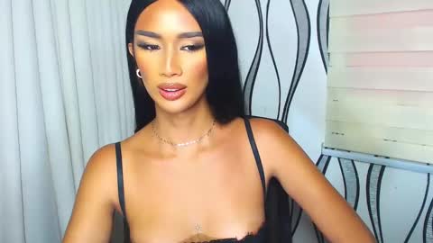 Snapshot of lanadel_hilton chatting on January 16, 2:41 am Lana online show from January 16, 2:41 am