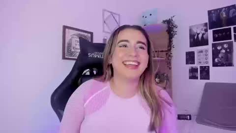 Snapshot of lanaherondale_ chatting on September 18, 10:01 pm lanaherondale_ online show from September 18, 10:01 pm