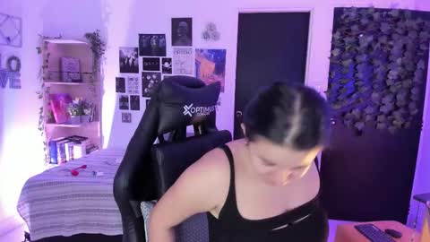 Snapshot of lanaherondale_ chatting on November 30, 9:13 am lanaherondale_ online show from November 30, 9:13 am