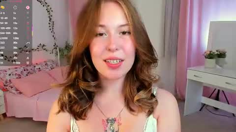 Snapshot of lanaroselle chatting on August 1, 9:14 pm Lana online show from August 1, 9:14 pm