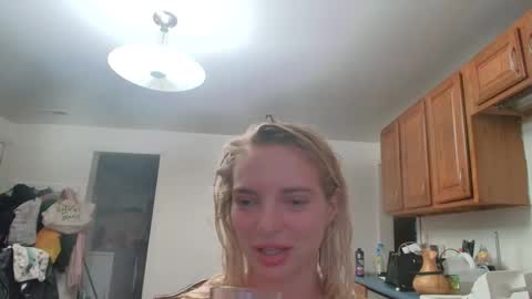 Snapshot of lanasharapovaxxx chatting on April 28, 1:26 am lanasharapovaxxx online show from April 28, 1:26 am