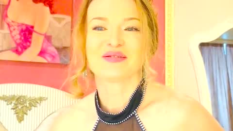 lanavibes online show from February 24, 11:30 am