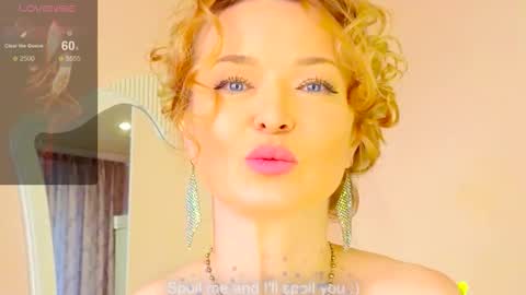 lanavibes online show from March 13, 12:12 pm