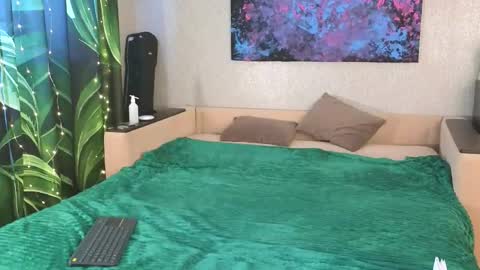 LanaviSmith online show from February 17, 6:21 am