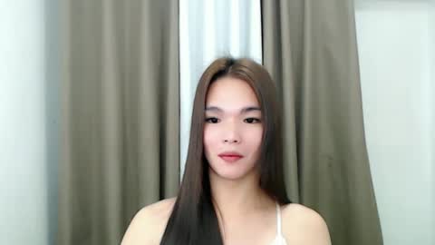 lanawyatt_ online show from February 6, 1:54 pm