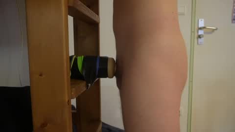 lanceguerr  online show from April 17, 3:48 pm