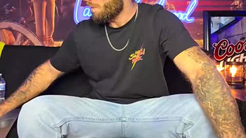 Snapshot of lancehardwood222 chatting on October 16, 12:11 am LANCE online show from October 16, 12:11 am