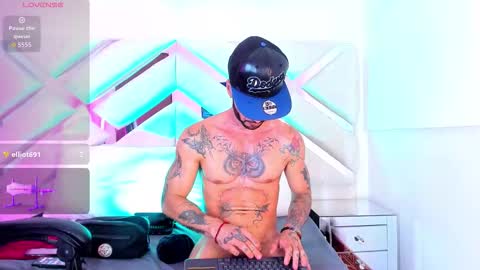 Lancelot Benwick online show from February 21, 8:54 pm