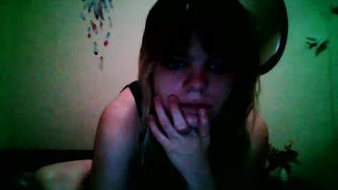 laneybel online show from May 20, 1:23 am
