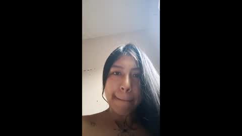 Lili online show from October 22, 8:30 pm