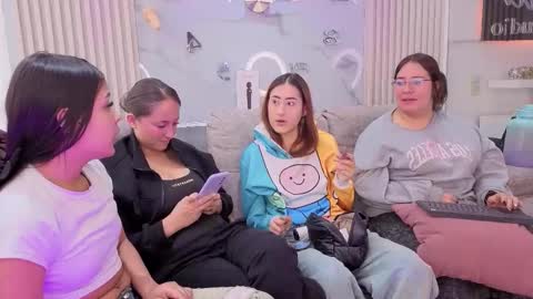 lanna_as online show from February 18, 2:13 pm