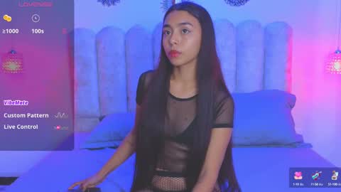 Snapshot of lanna_brunette chatting on February 4, 11:49 am lanna_brunette online show from February 4, 11:49 am