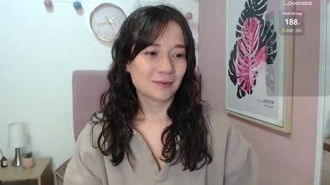 Lanna online show from October 15, 1:44 pm