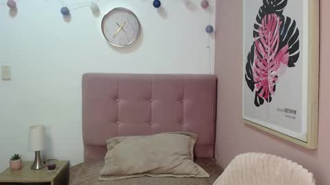 Snapshot of lanna_mills chatting on January 19, 12:53 pm Lanna online show from January 19, 12:53 pm