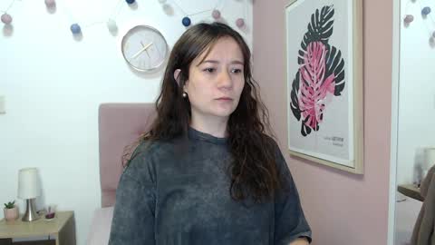 Lanna online show from March 28, 1:33 pm