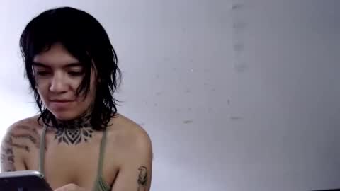 Snapshot of lannie_gonzales chatting on December 26, 3:42 pm LANNIE online show from December 26, 3:42 pm