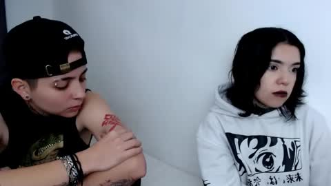 Snapshot of lannie_gonzales chatting on February 16, 5:15 pm LANNIE online show from February 16, 5:15 pm