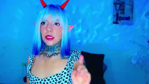 Snapshot of lannie_gonzales chatting on September 13, 8:08 pm LANNIE online show from September 13, 8:08 pm