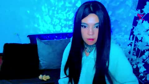 Snapshot of lannie_gonzales chatting on September 26, 2:04 am LANNIE online show from September 26, 2:04 am