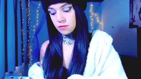 LANNIE   online show from April 16, 1:01 pm