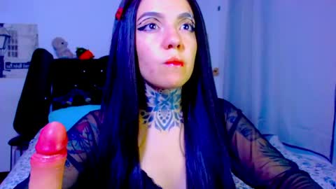 LANNIE   online show from May 23, 12:05 am
