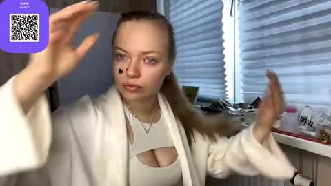 Hello My name is Lola online show from April 12, 9:03 am