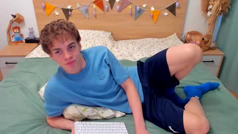 Fandi online show from February 12, 1:28 pm