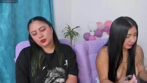 Snapshot of lapeligrosa_ chatting on December 19, 12:12 pm lapeligrosa_ online show from December 19, 12:12 pm