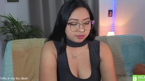 Lara  online show from April 14, 12:16 am