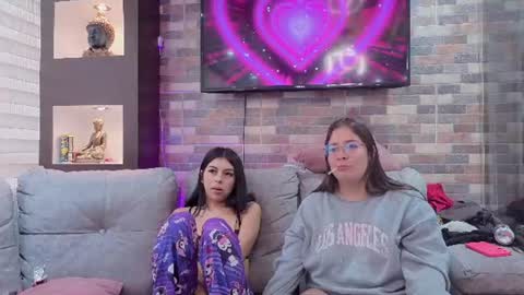 lara_as online show from June 27, 1:50 pm