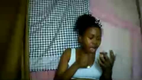 Snapshot of lara_belle chatting on July 9, 11:25 am lara_belle online show from July 9, 11:25 am