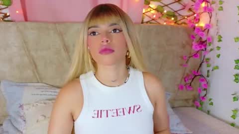 Lara Gill online show from March 3, 7:53 pm