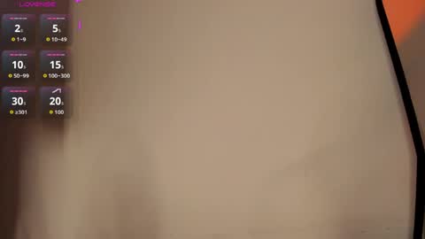 Snapshot of lara_madisson chatting on April 23, 5:41 am Lara Madisson online show from April 23, 5:41 am