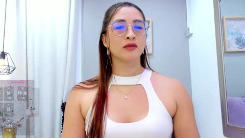      700  200   online show from February 3, 3:17 pm