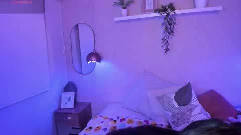 laraa rouss  online show from November 28, 3:42 am