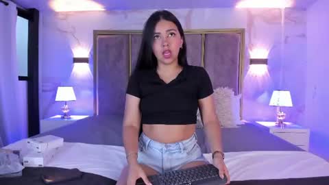 Lara online show from July 19, 11:47 am