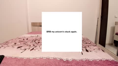 Snapshot of laracara chatting on January 12, 7:11 am Lara online show from January 12, 7:11 am