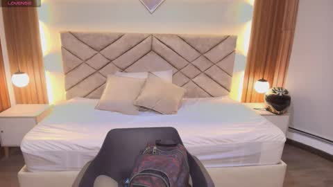 LaraCooper online show from February 12, 9:21 pm