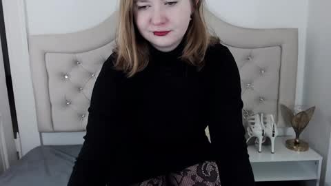 Snapshot of laraflirt chatting on December 30, 10:34 pm LaraFlirt online show from December 30, 10:34 pm