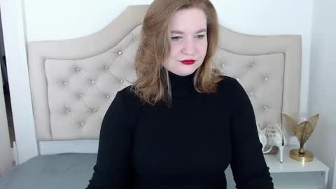 Snapshot of laraflirt chatting on January 2, 2:24 pm LaraFlirt online show from January 2, 2:24 pm