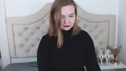 Snapshot of laraflirt chatting on January 10, 12:17 am LaraFlirt online show from January 10, 12:17 am