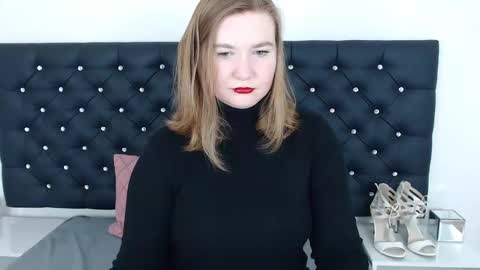 Snapshot of laraflirt chatting on February 12, 7:56 pm LaraFlirt online show from February 12, 7:56 pm