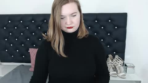 Snapshot of laraflirt chatting on February 13, 2:34 am LaraFlirt online show from February 13, 2:34 am