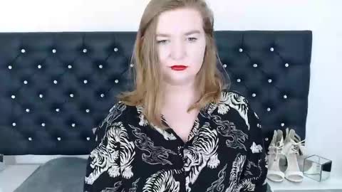 Snapshot of laraflirt chatting on February 21, 3:12 am LaraFlirt online show from February 21, 3:12 am