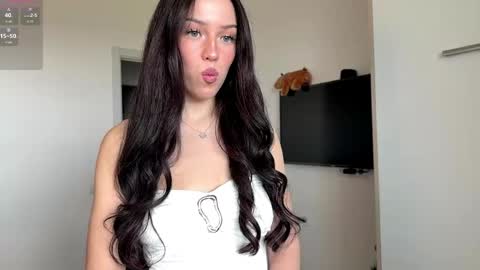 Stella online show from June 3, 9:12 am