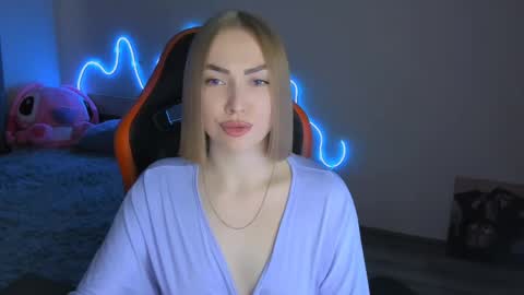 LaraKrein lk online show from April 5, 2:14 pm