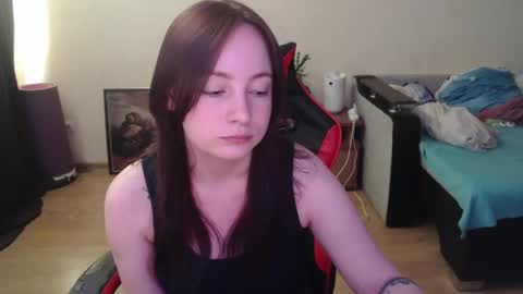 Laralianna online show from May 14, 1:51 pm