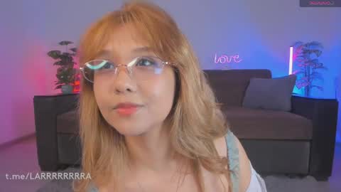 Snapshot of laramiaa chatting on April 30, 8:57 pm Lara online show from April 30, 8:57 pm