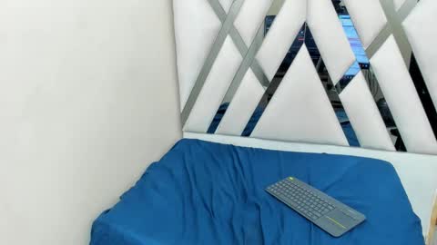 Snapshot of laramurphy chatting on January 30, 10:41 pm Lara Murphy online show from January 30, 10:41 pm